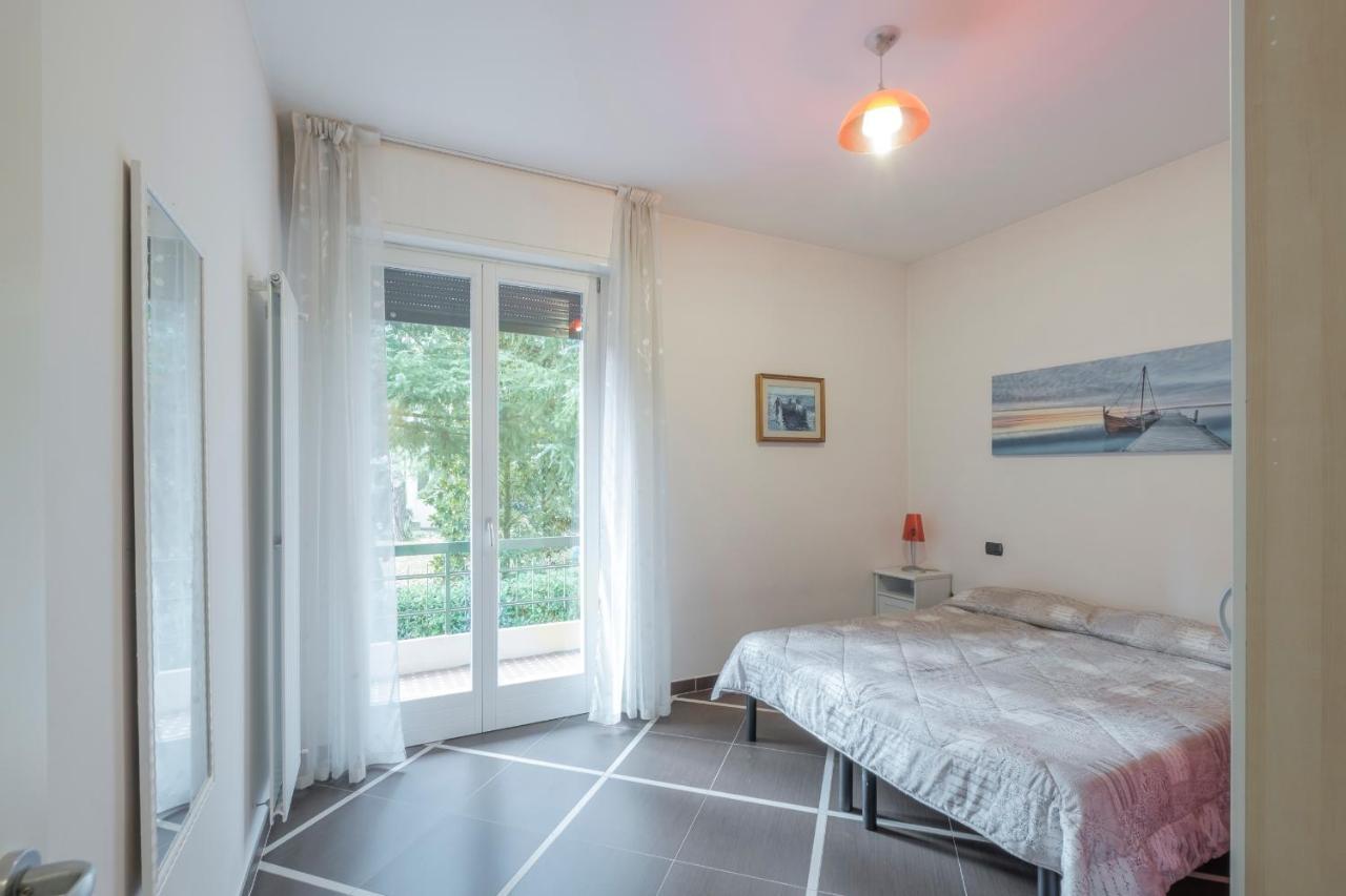 Aura Home Sirmione - 2 Bedrooms Apartment ภายนอก รูปภาพ